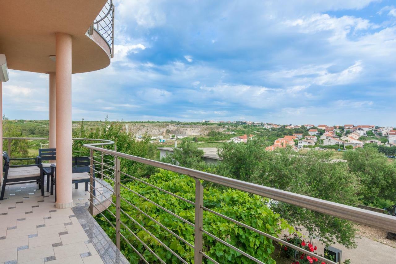 Apartment Kozina Задар Экстерьер фото