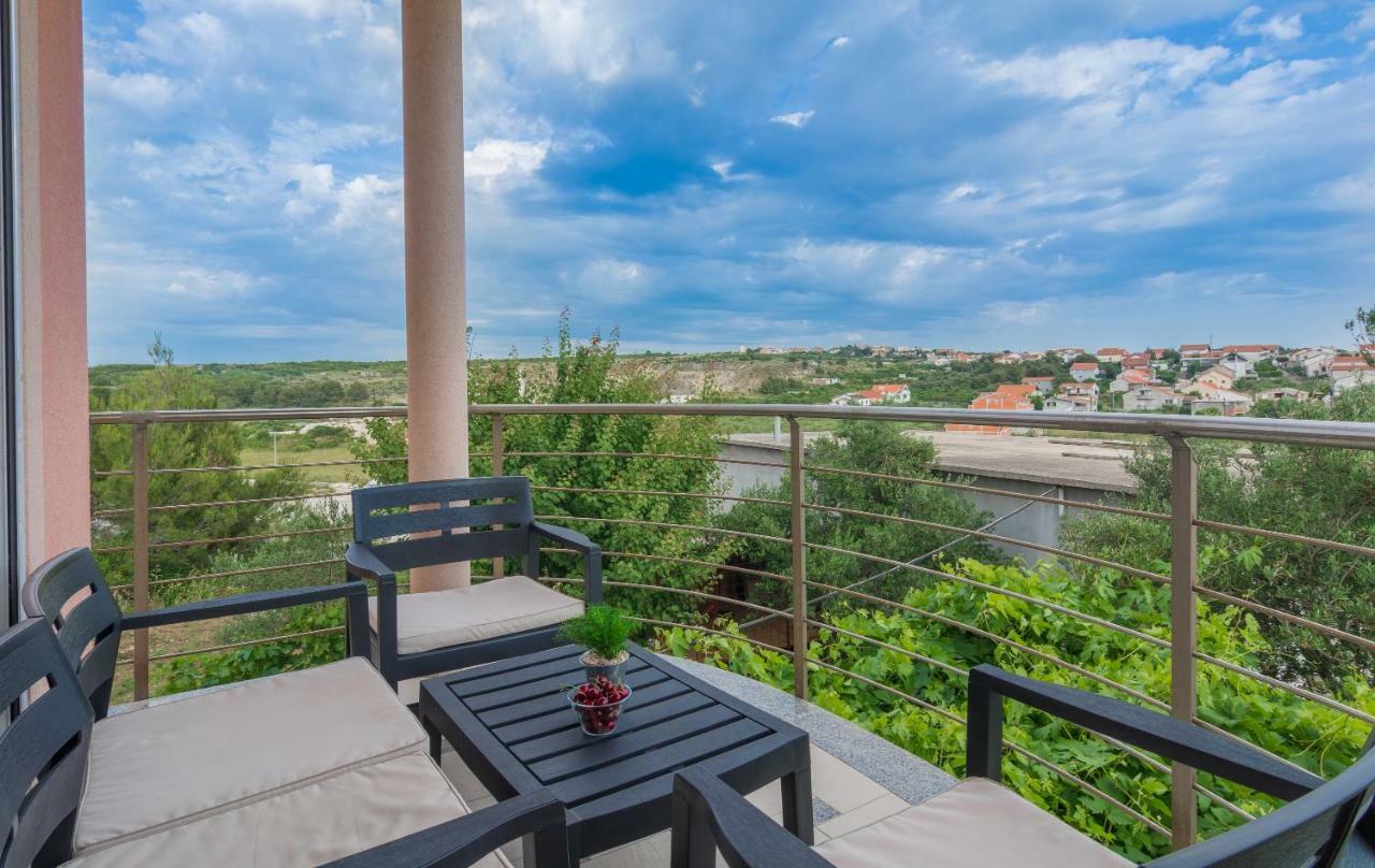 Apartment Kozina Задар Экстерьер фото
